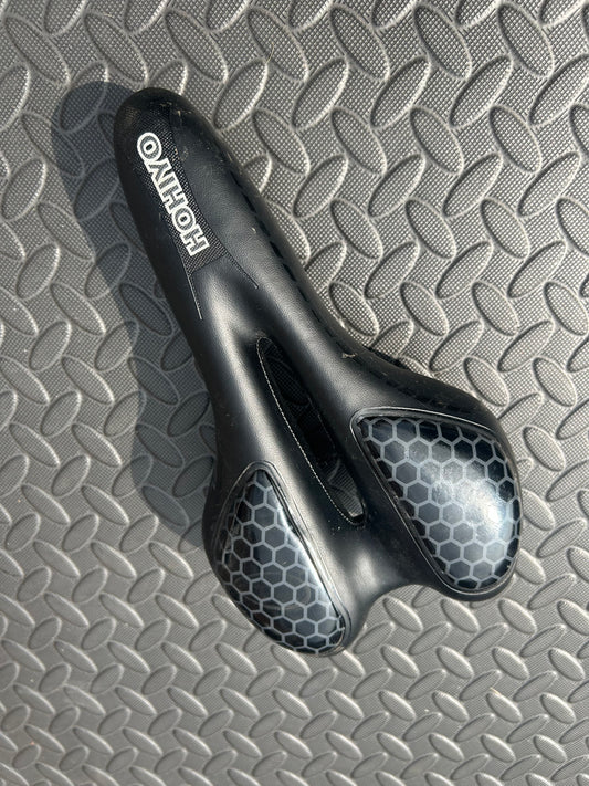 Saddle