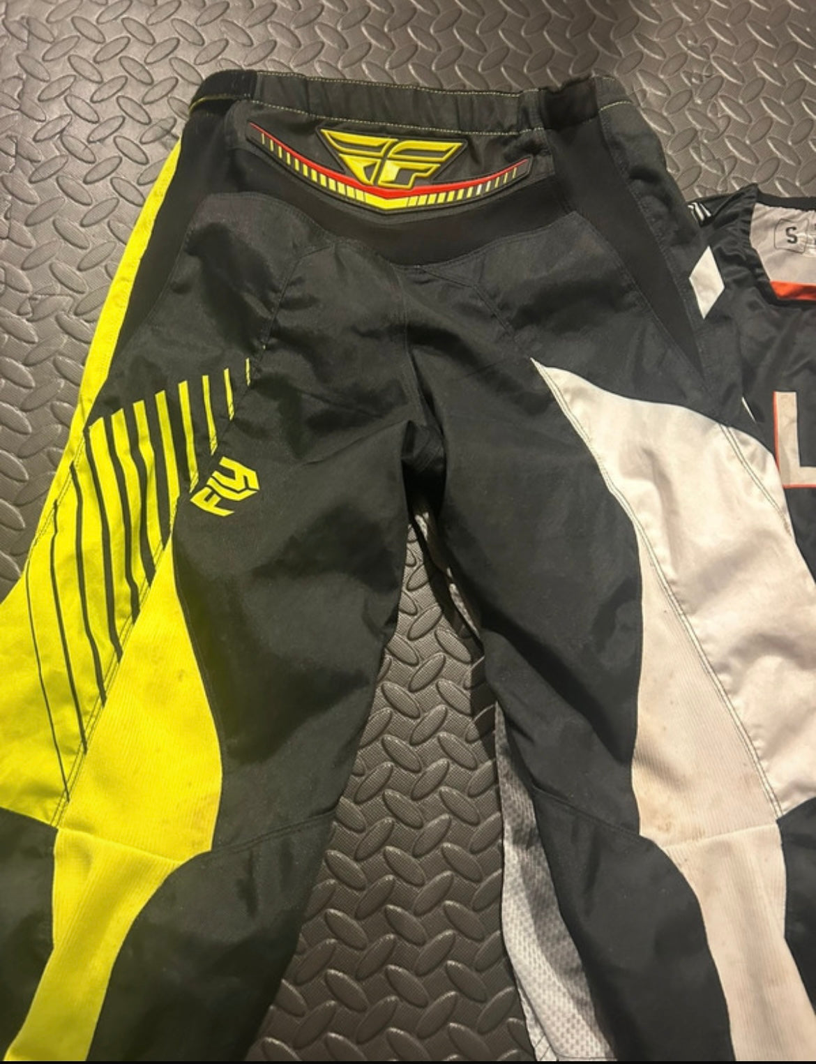 Fly kit S