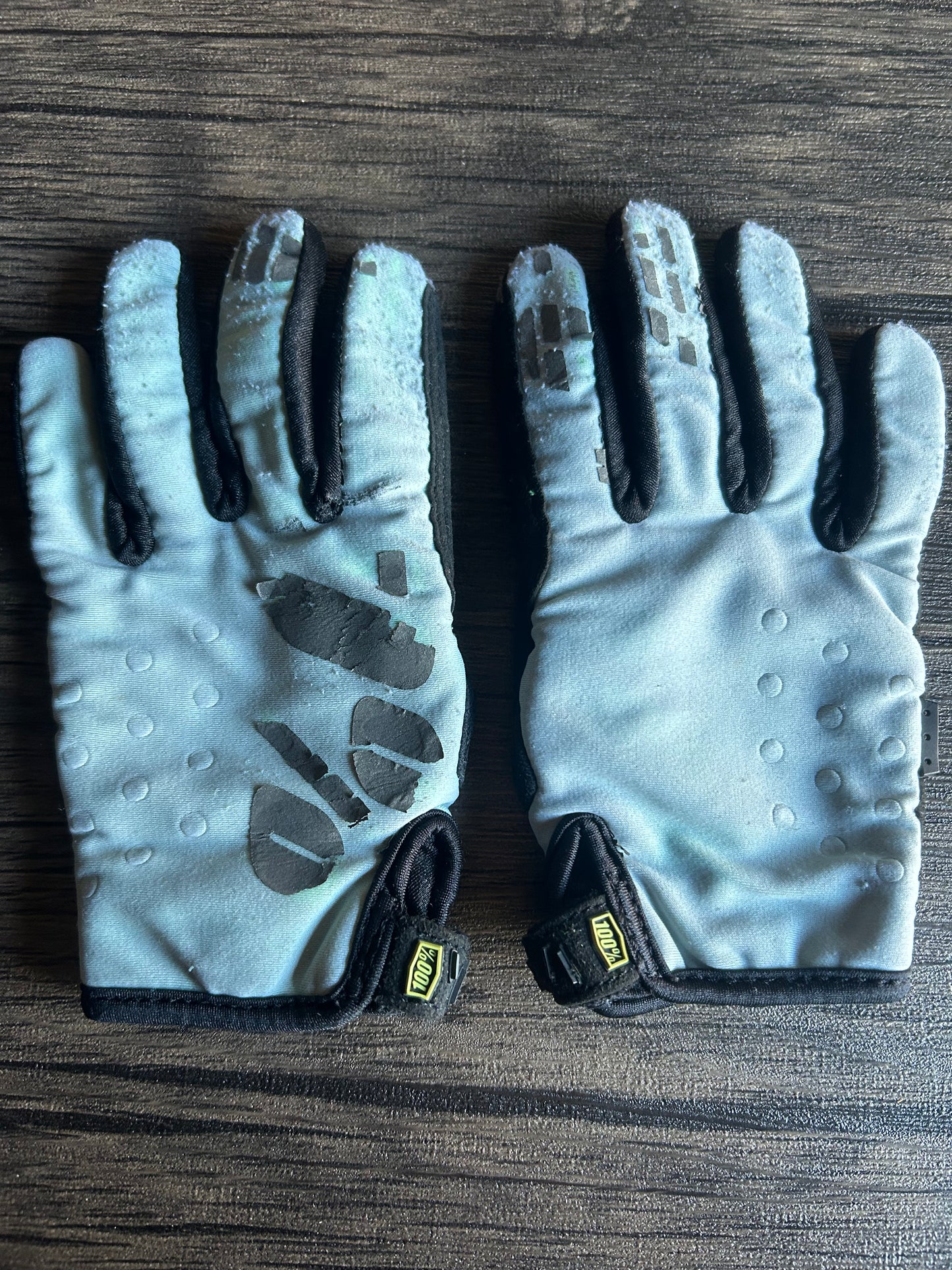 100% brisker gloves ys