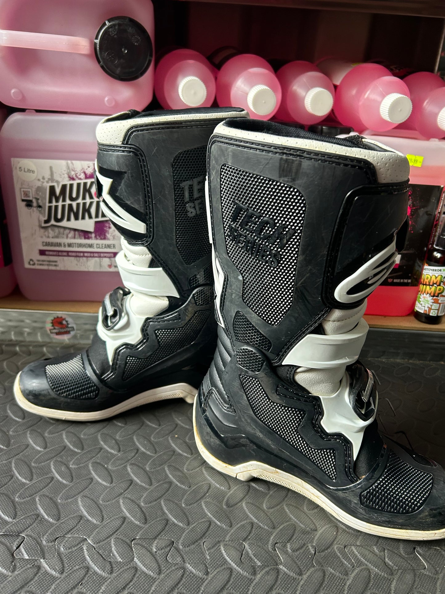 alpinestars tech 7 uk2