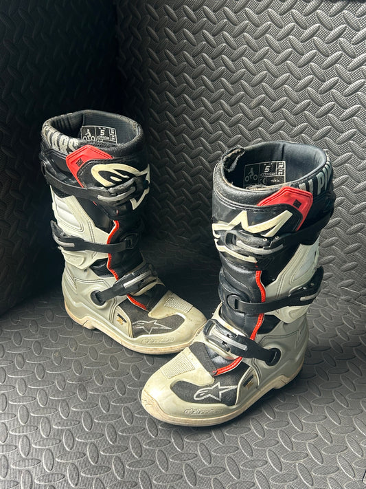 Alpinestars tech 7 uk4