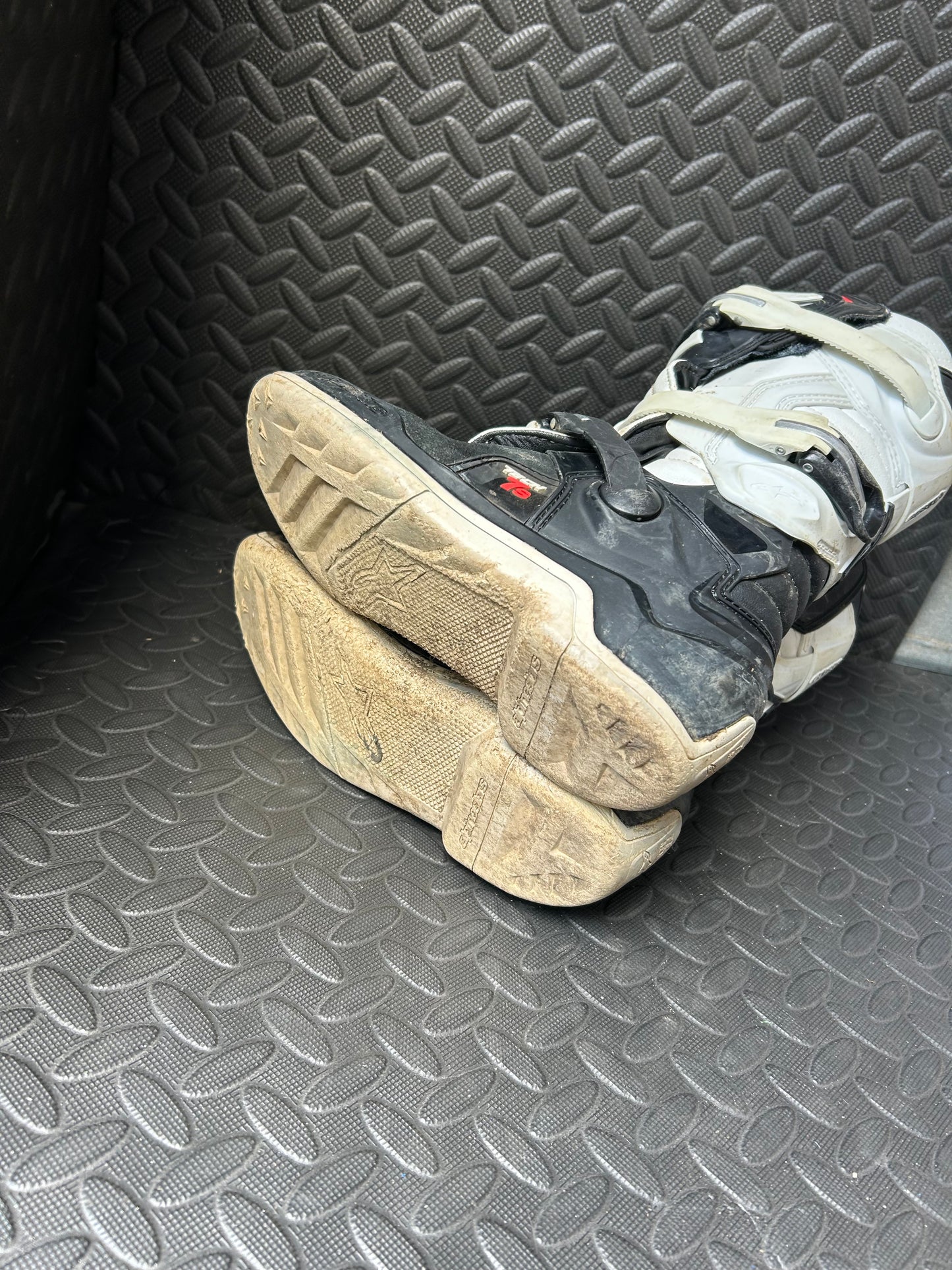 Alpinestars tech 7s uk3