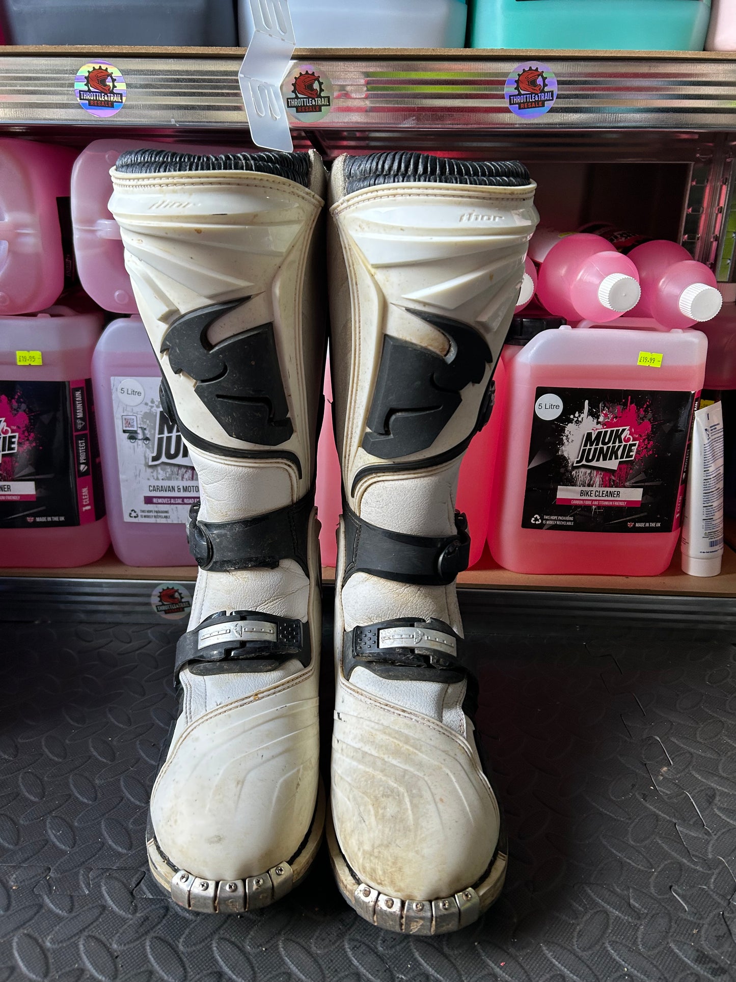 Thor boots uk9