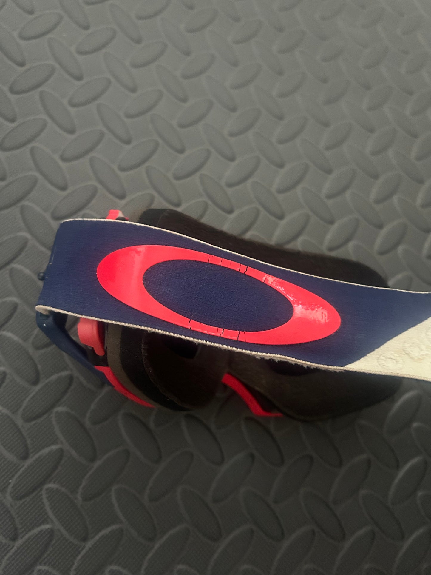 Oakley air brake