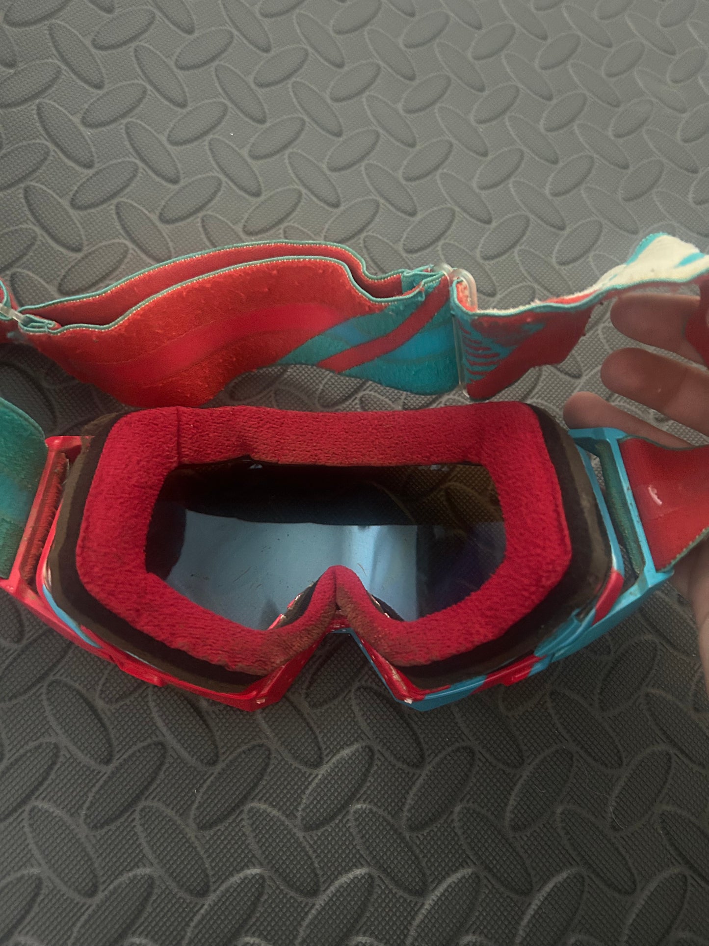 100% goggles