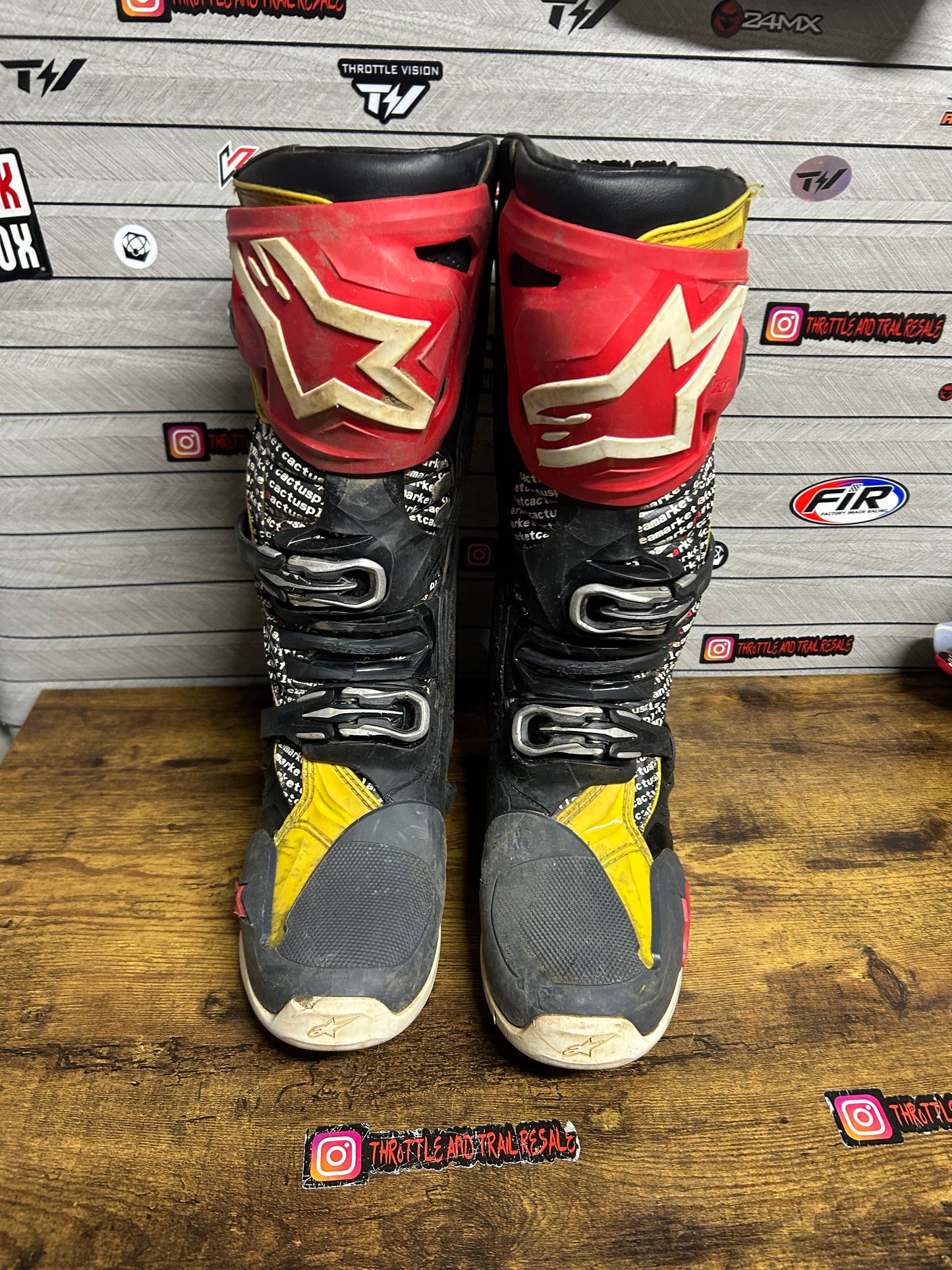 Alpinestars tech 10 UK10