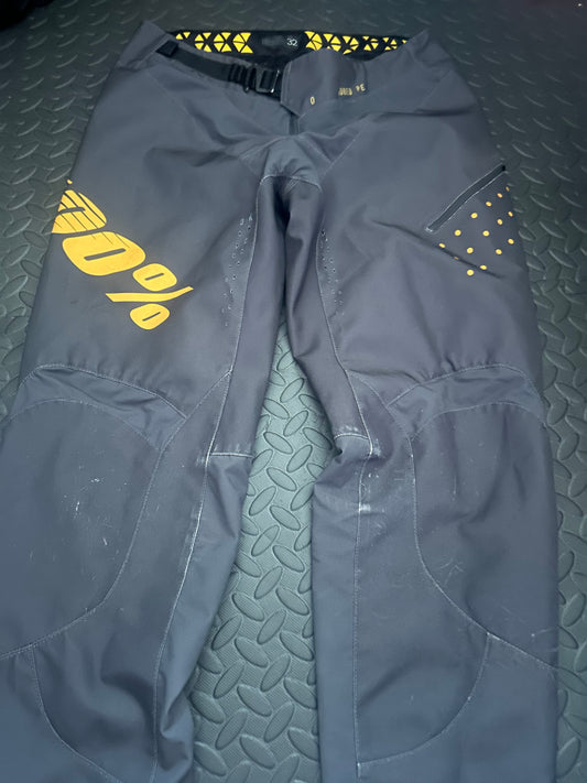 100% pants 32”