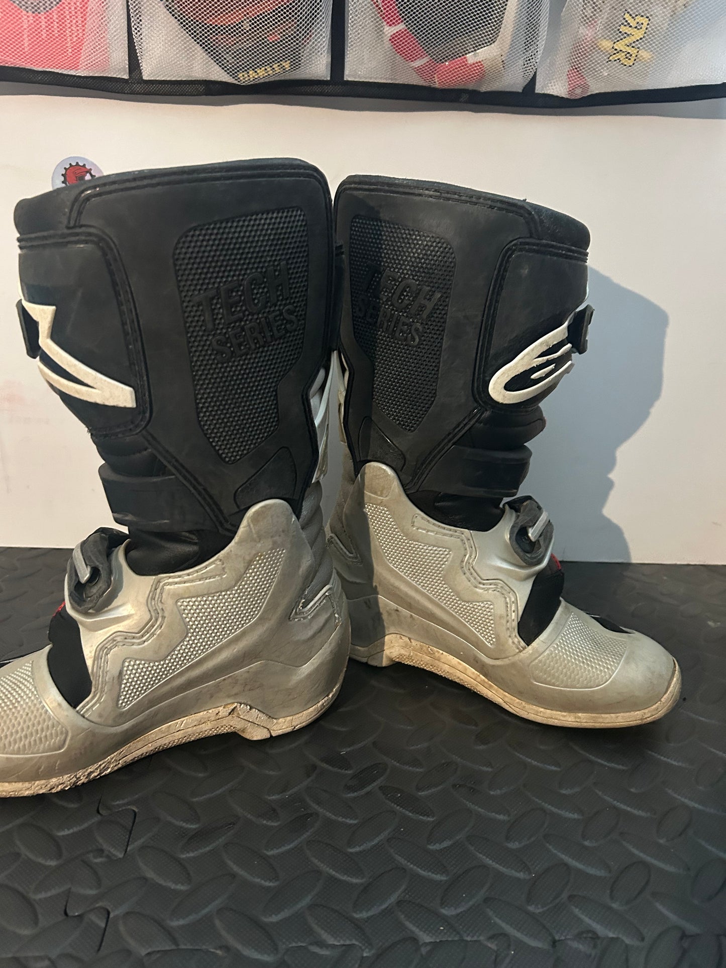 Alpinestars tech 7 UK2