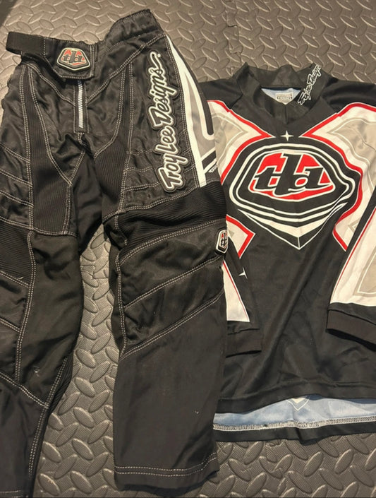Troy Lee designs kit