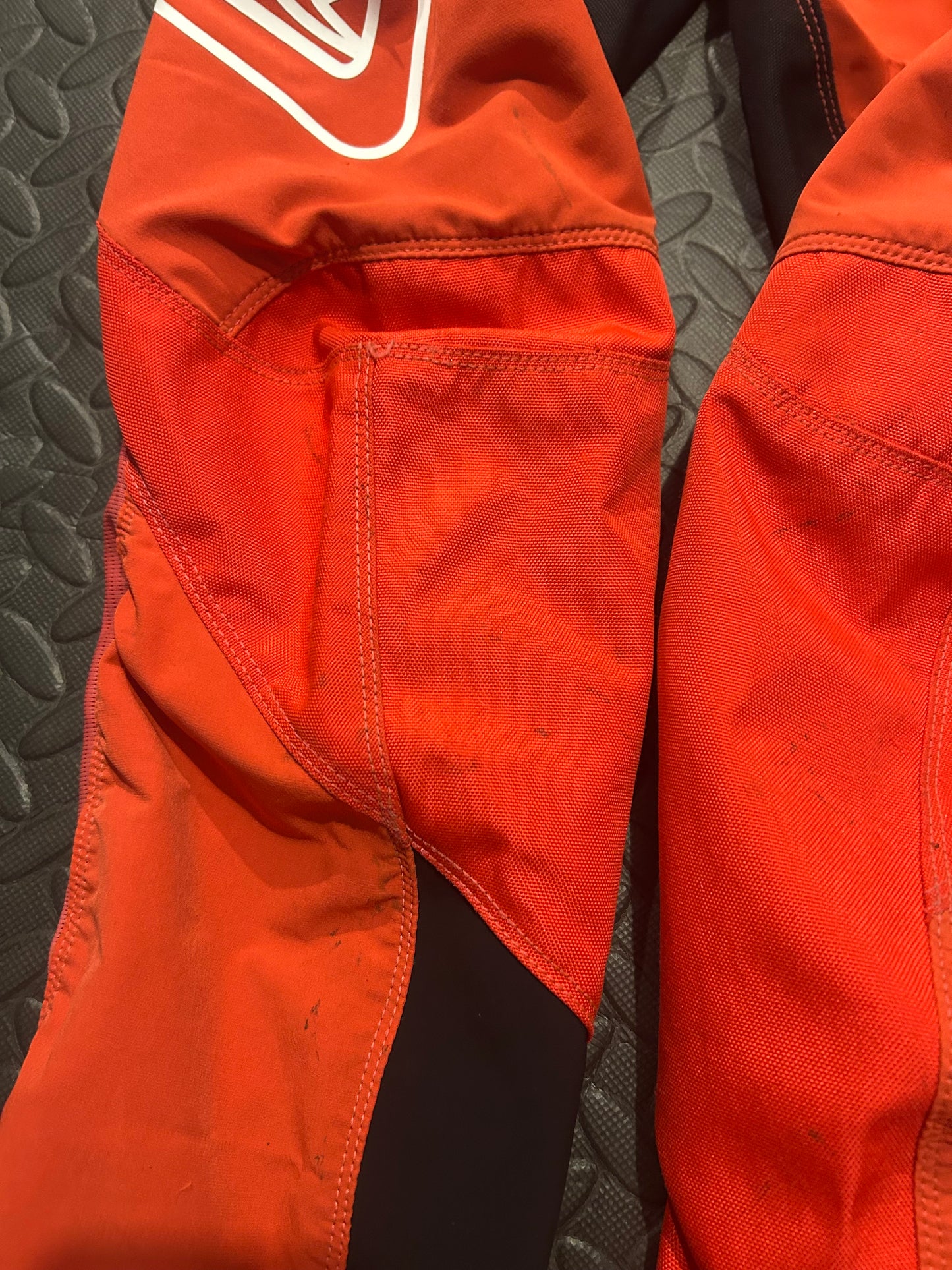 Troy Lee designs pants 28”