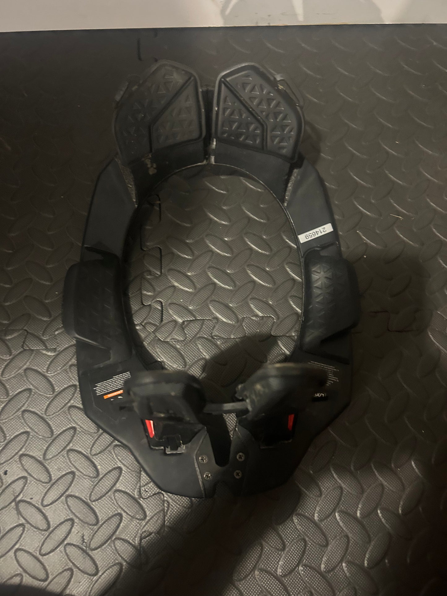Leatt neck brace