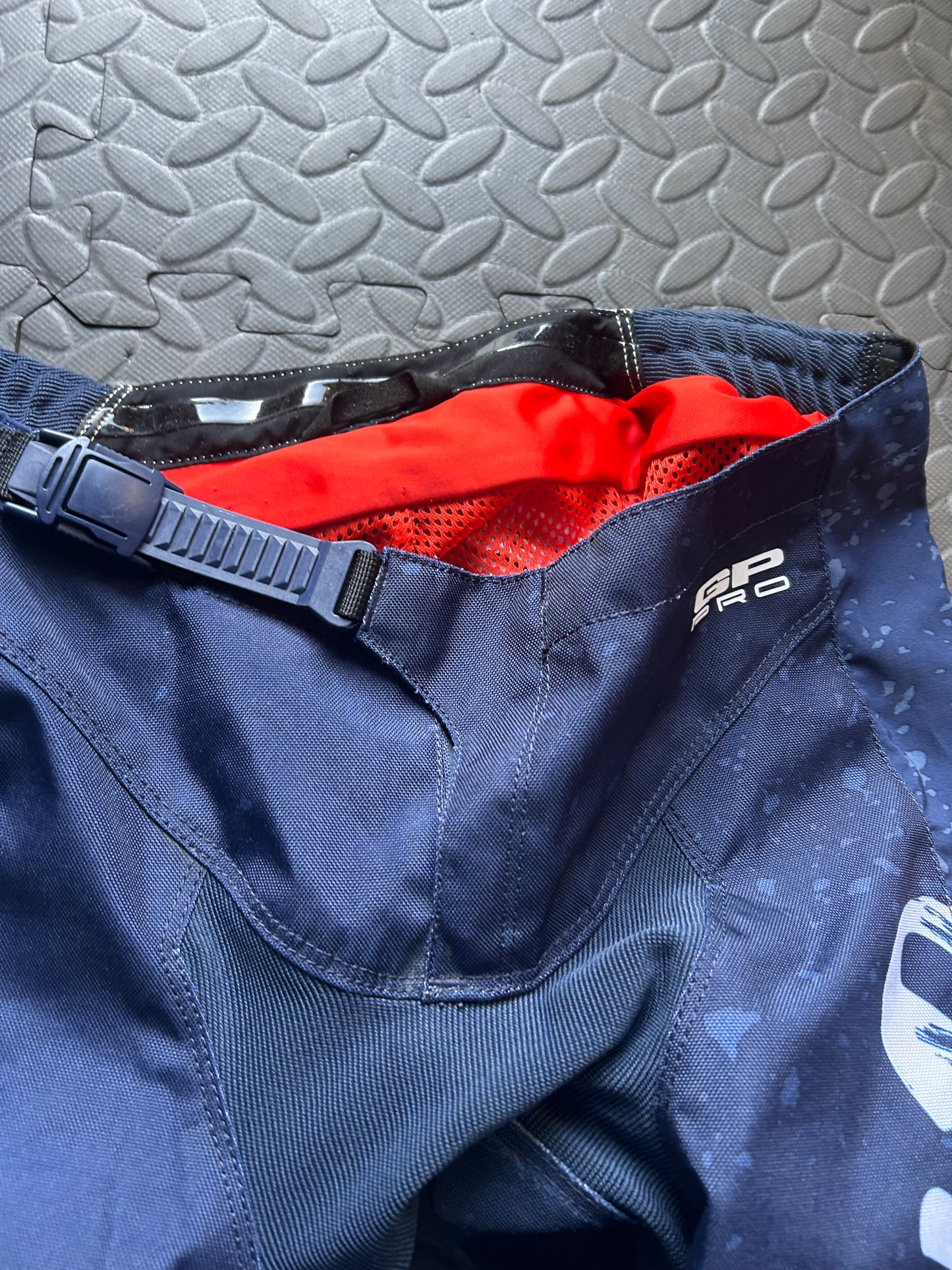 Troy Lee designs pants y28”