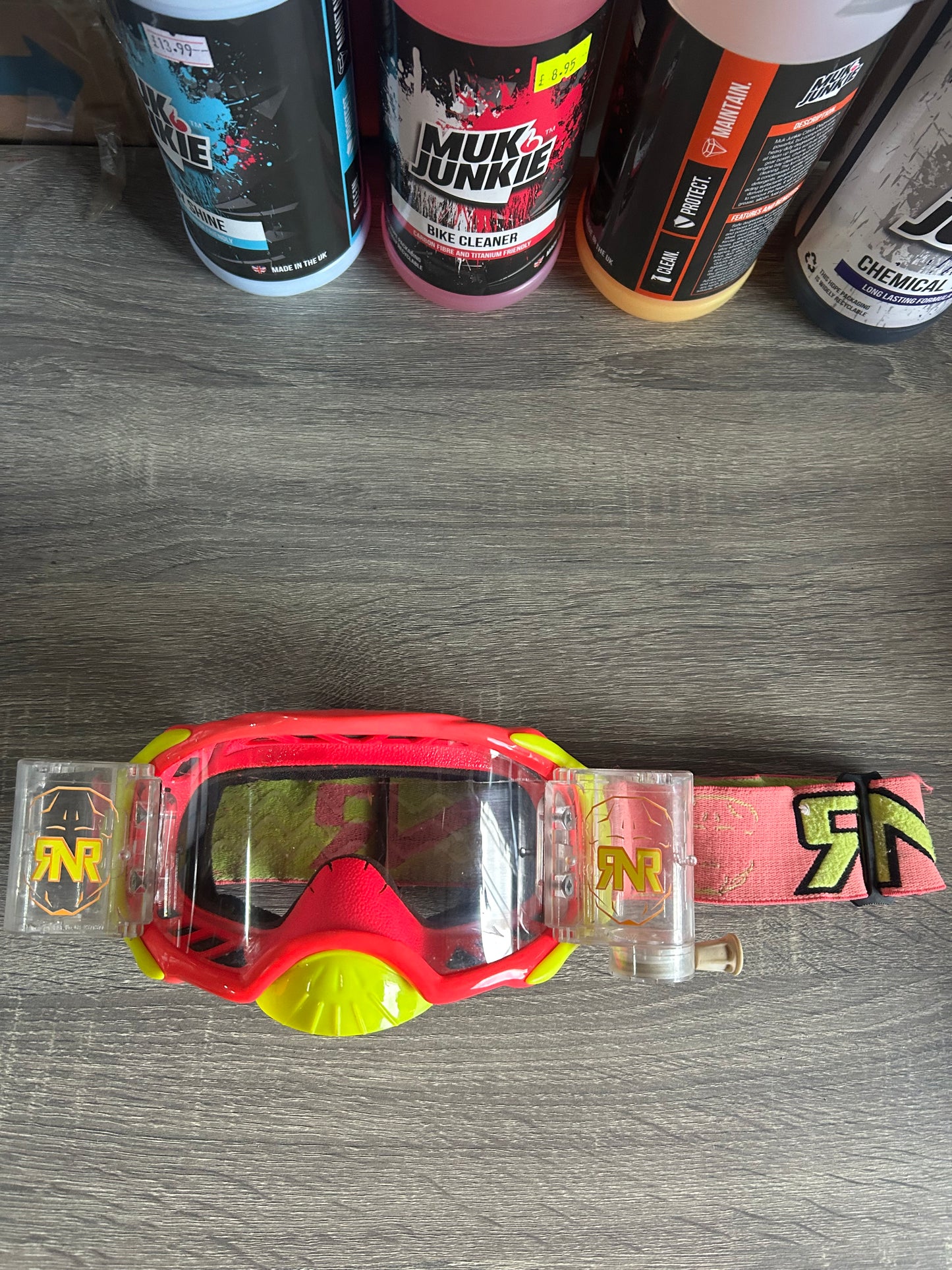 rip n roll goggles - used