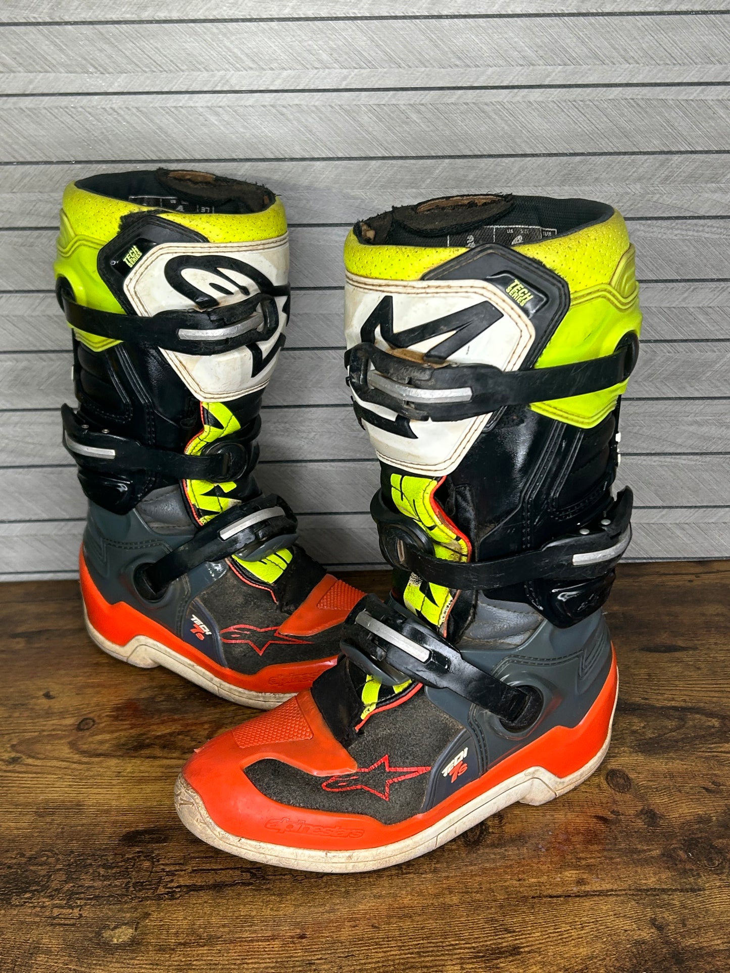 Alpinestars tech 7s uk3