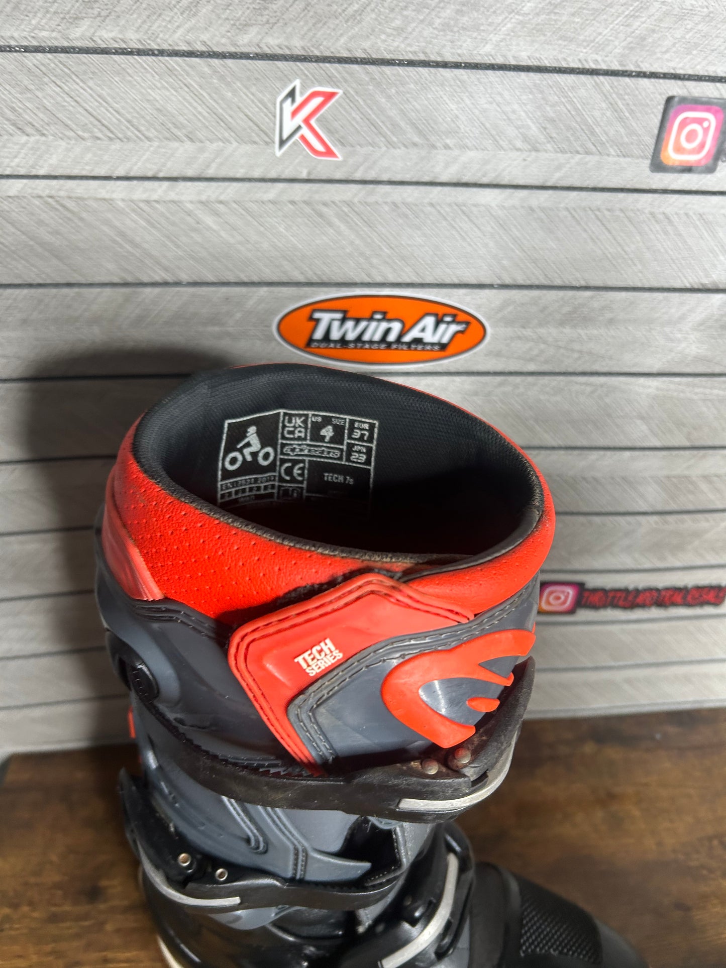 alpinestars tech 7s uk3