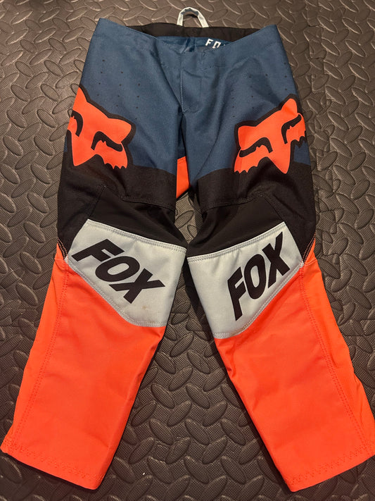 Fox pants age 4