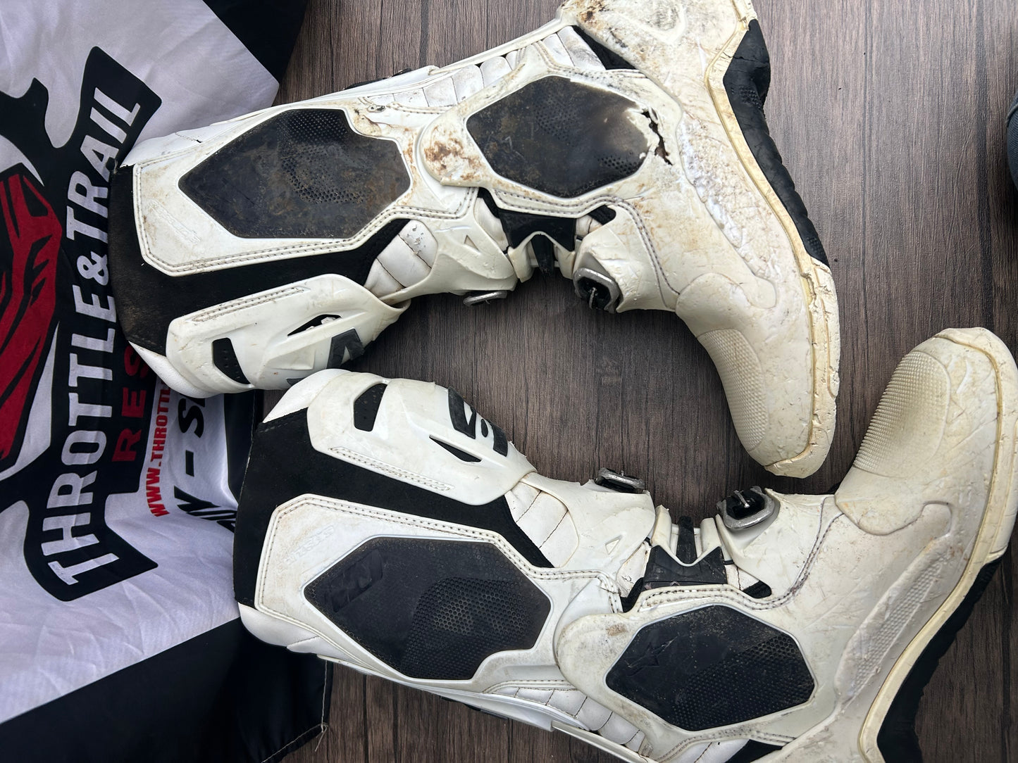 alpinestars tech 10 uk8