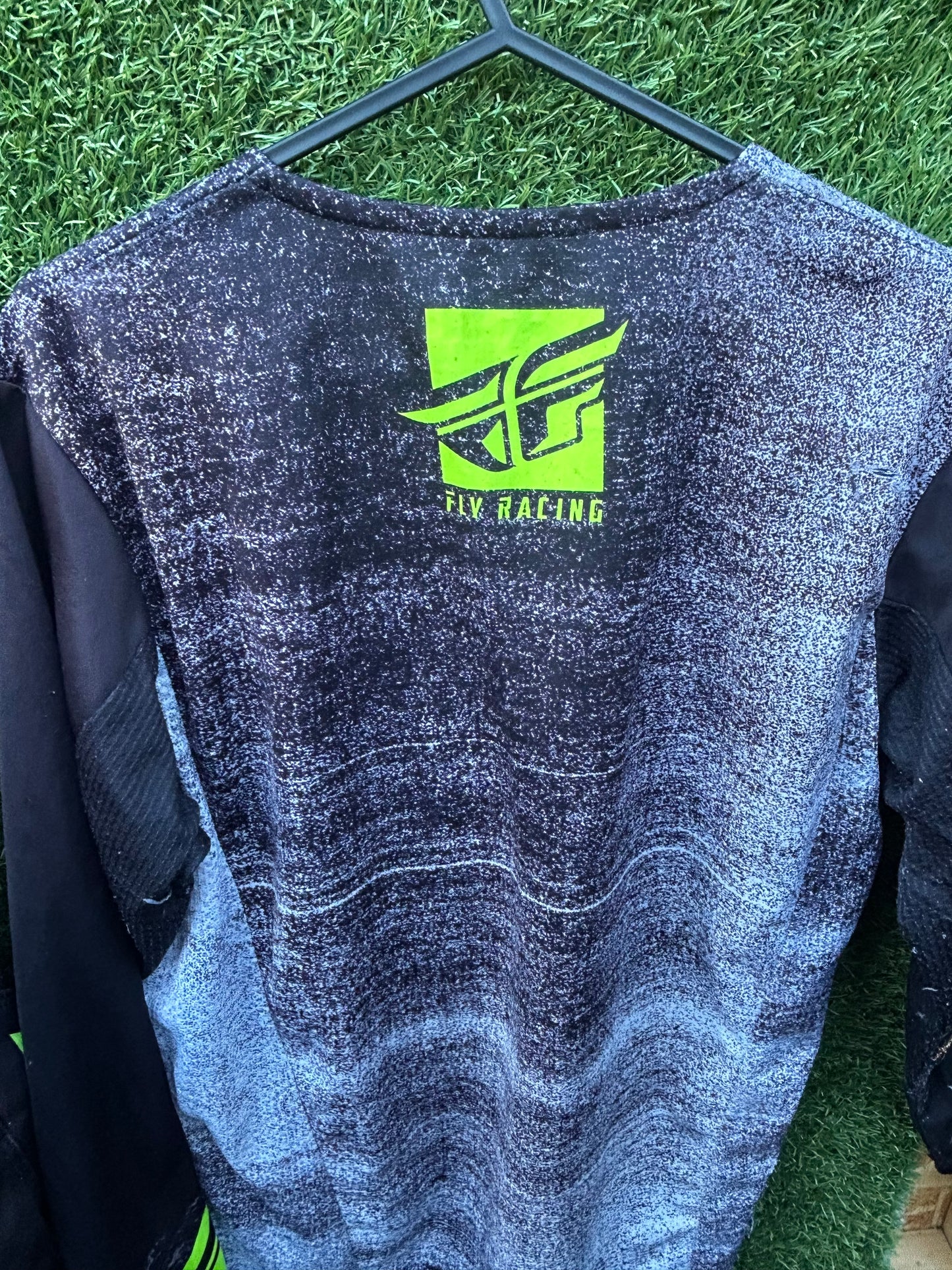 fly kit yxl/28"