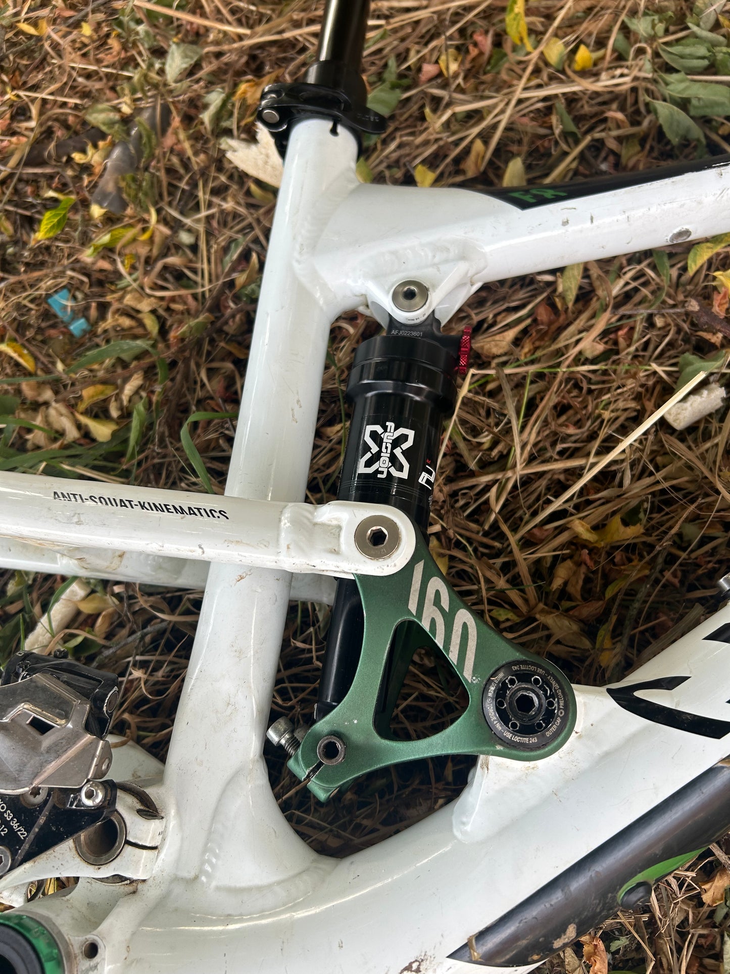 Canyon full suspension frame