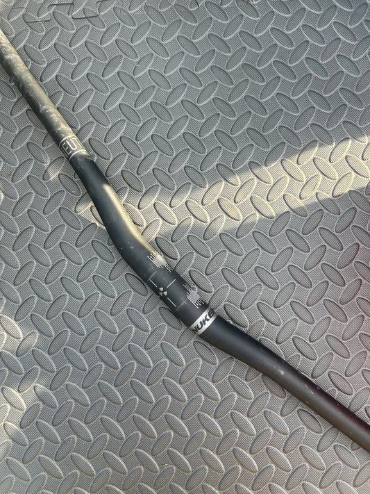 Nukeproof horizon bars