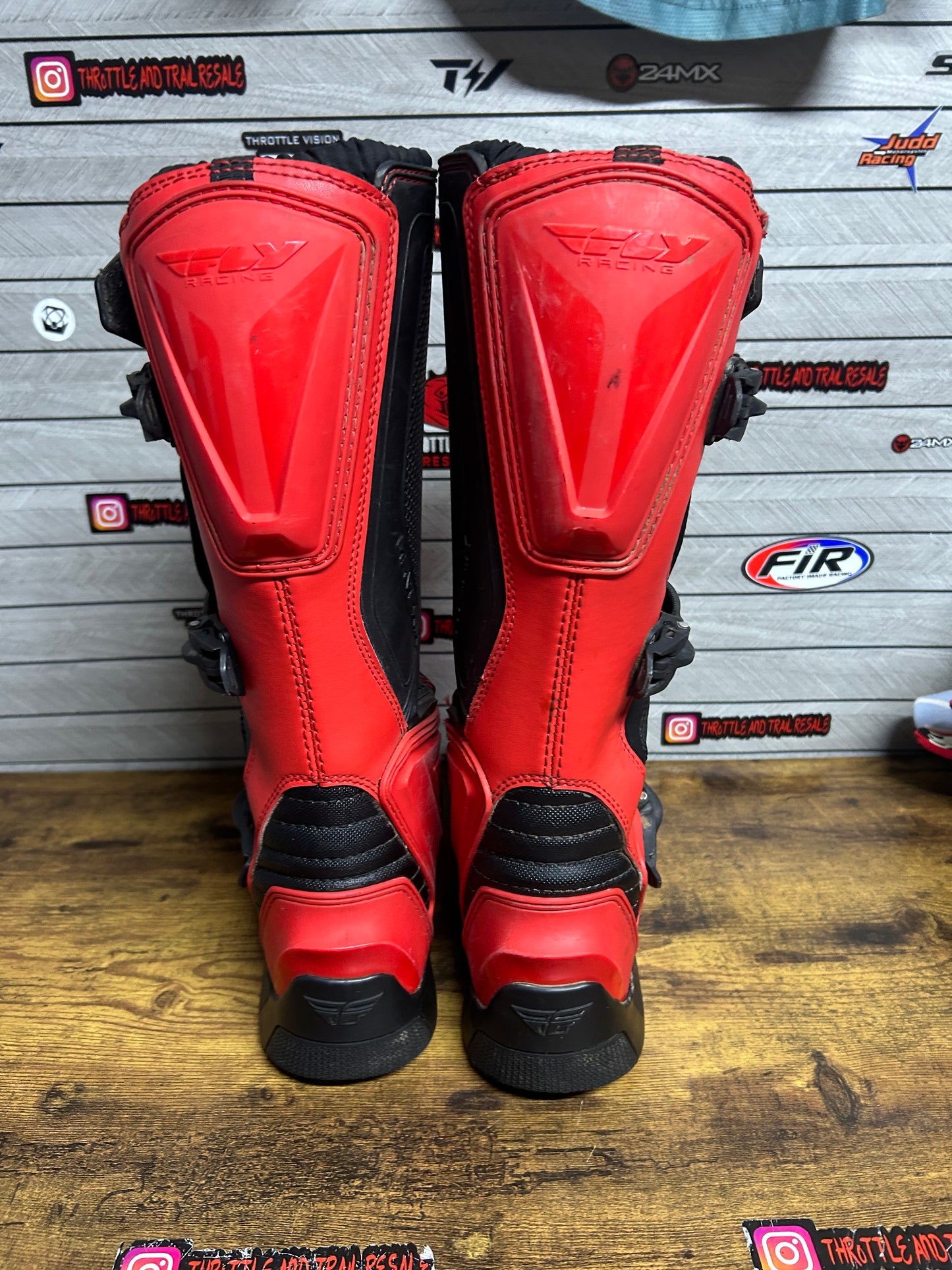 Fly boots uk10