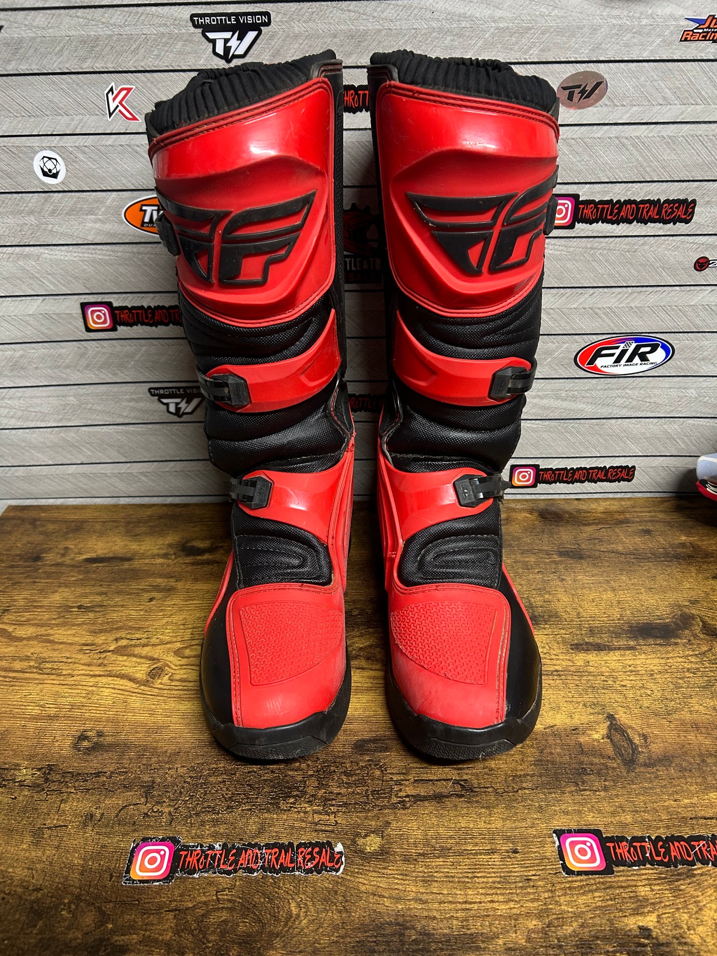 Fly boots uk10