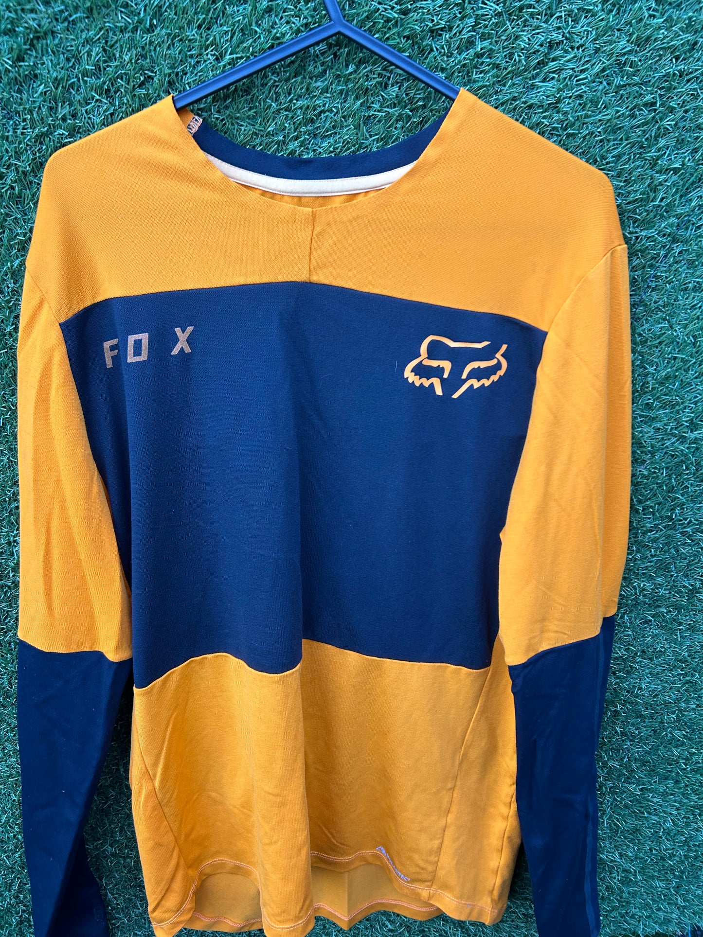 fox jersey m