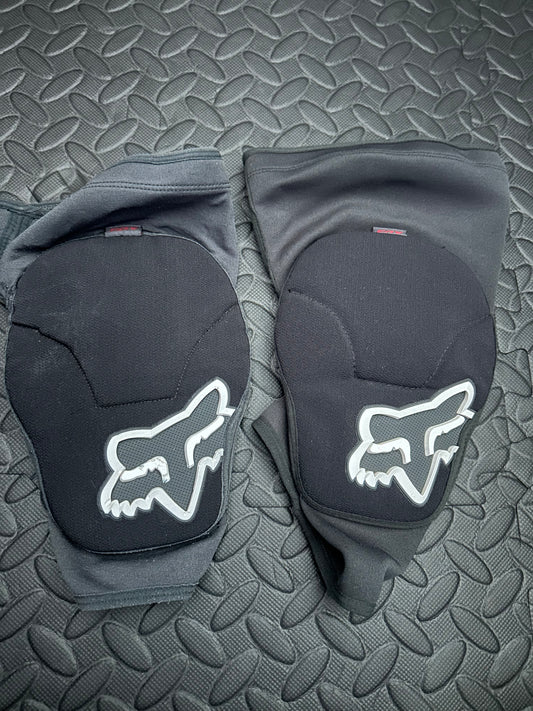 Fox knee pads M