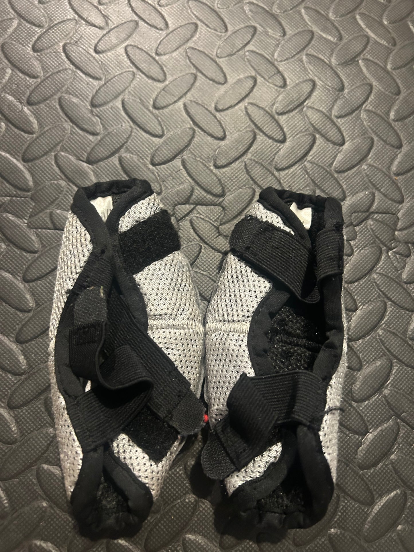 Fox titan peewee elbow pads YM/L