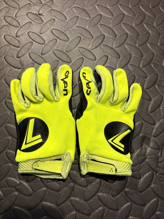 Seven gloves