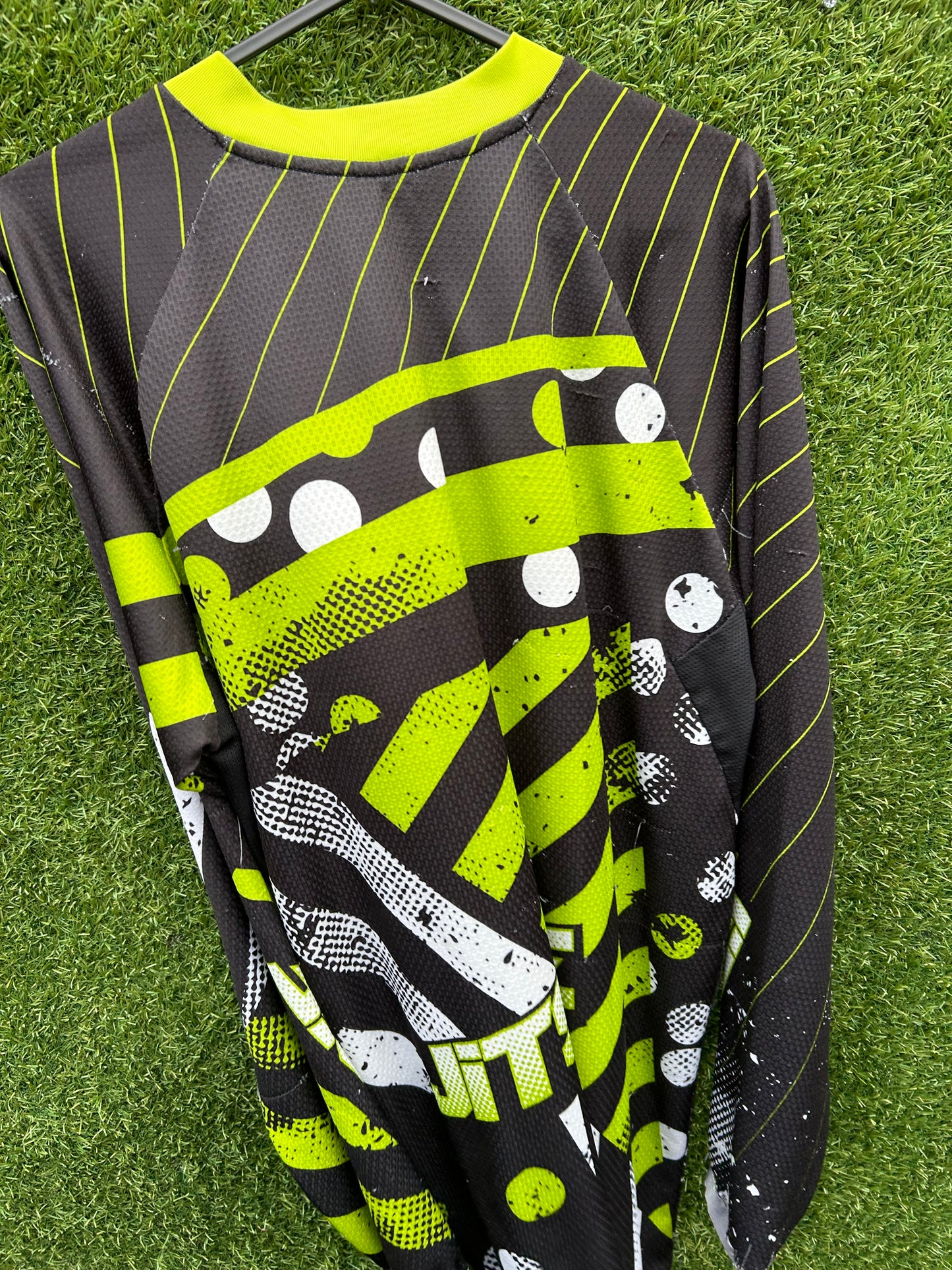 jitse jersey large
