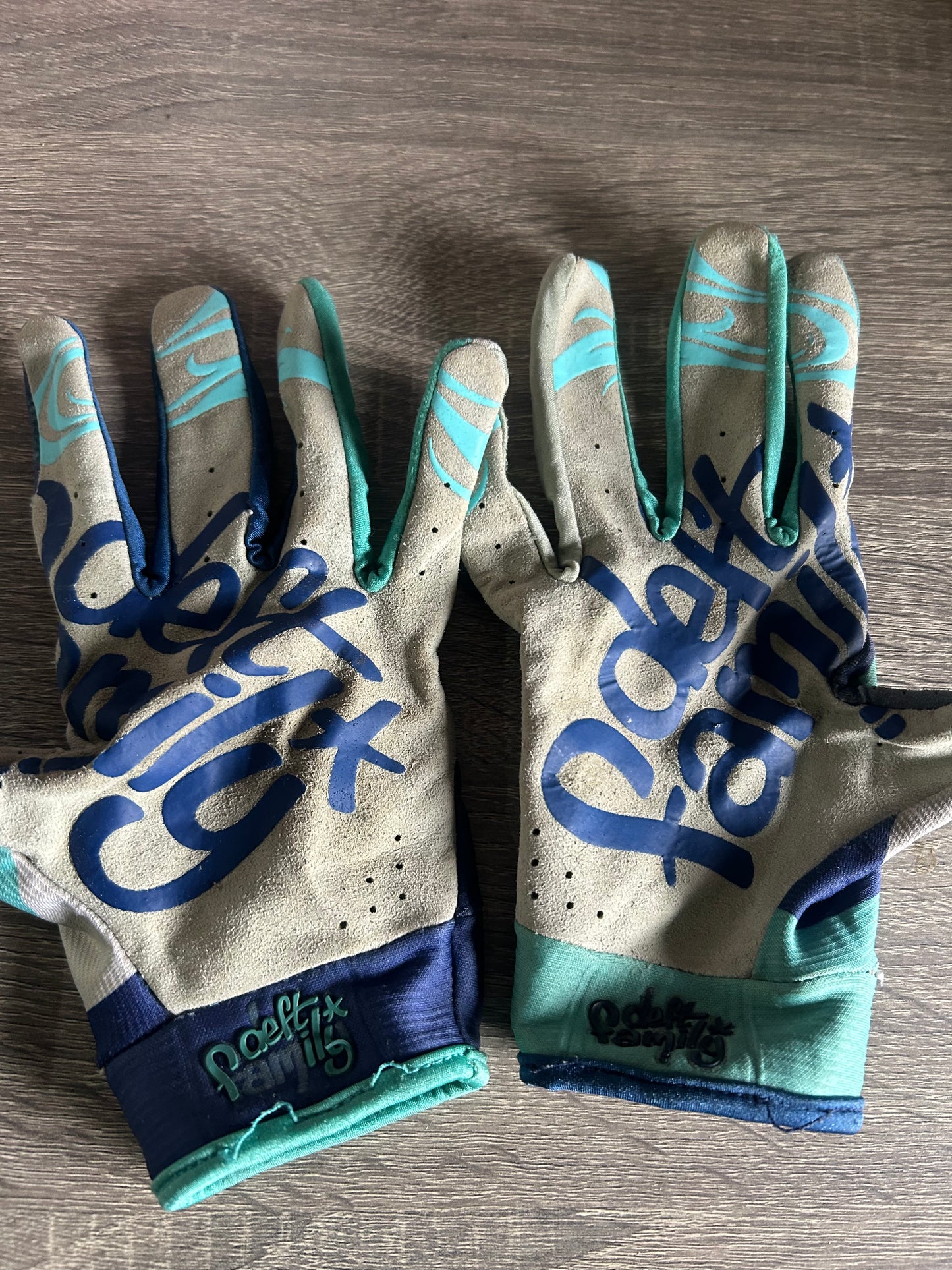 Deft gloves Large Pre-owned
