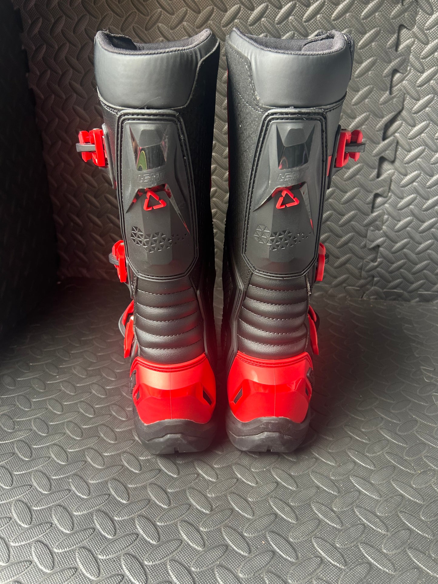 Leatt 3.5 boots uk9