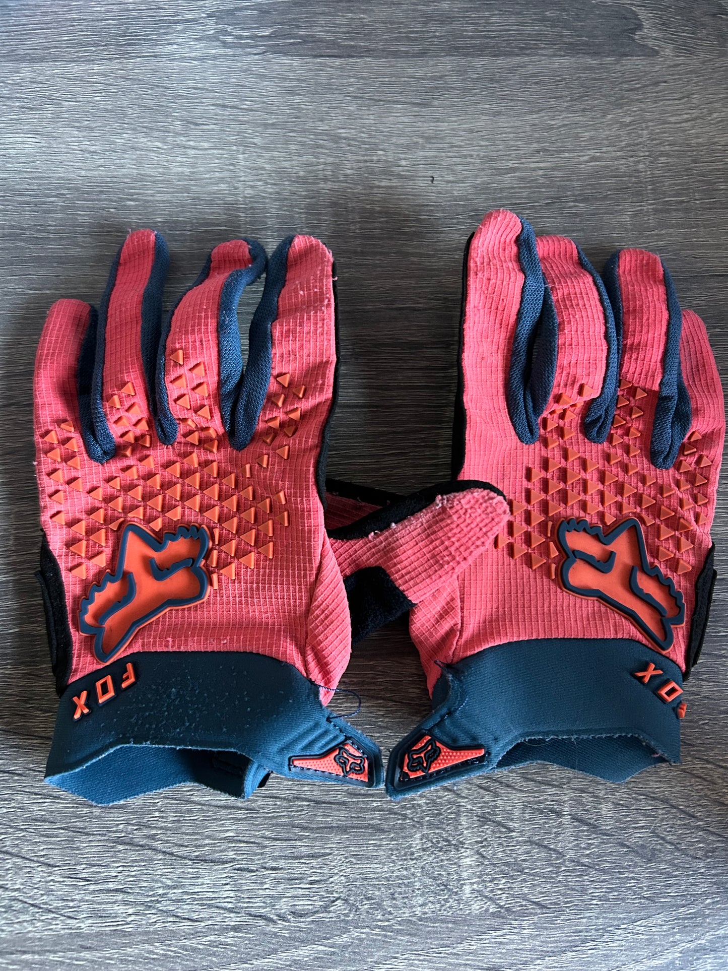 fox gloves youth medium