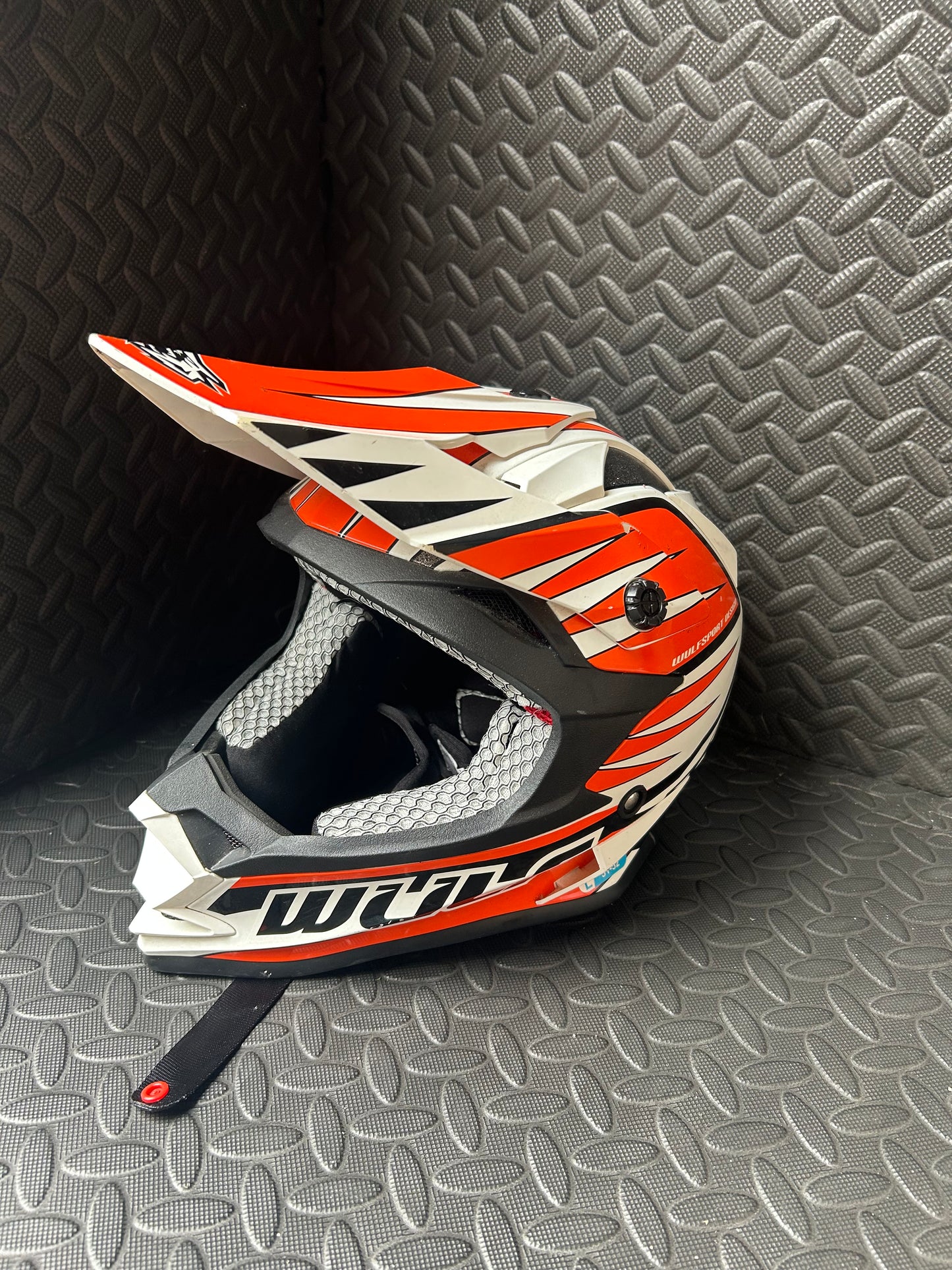 Wulfsport helmet 51-52cm