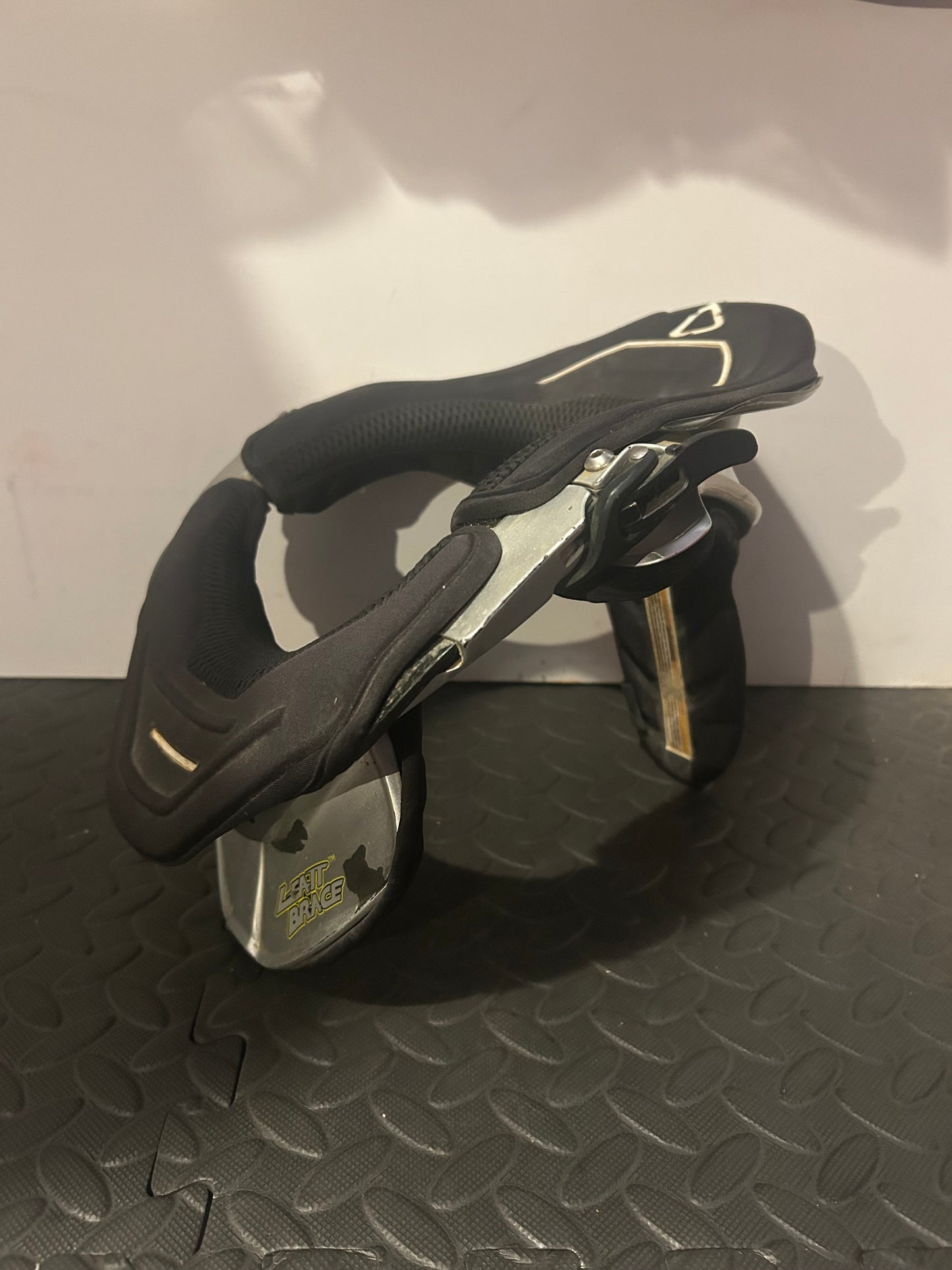 Leatt motogpx neck brace