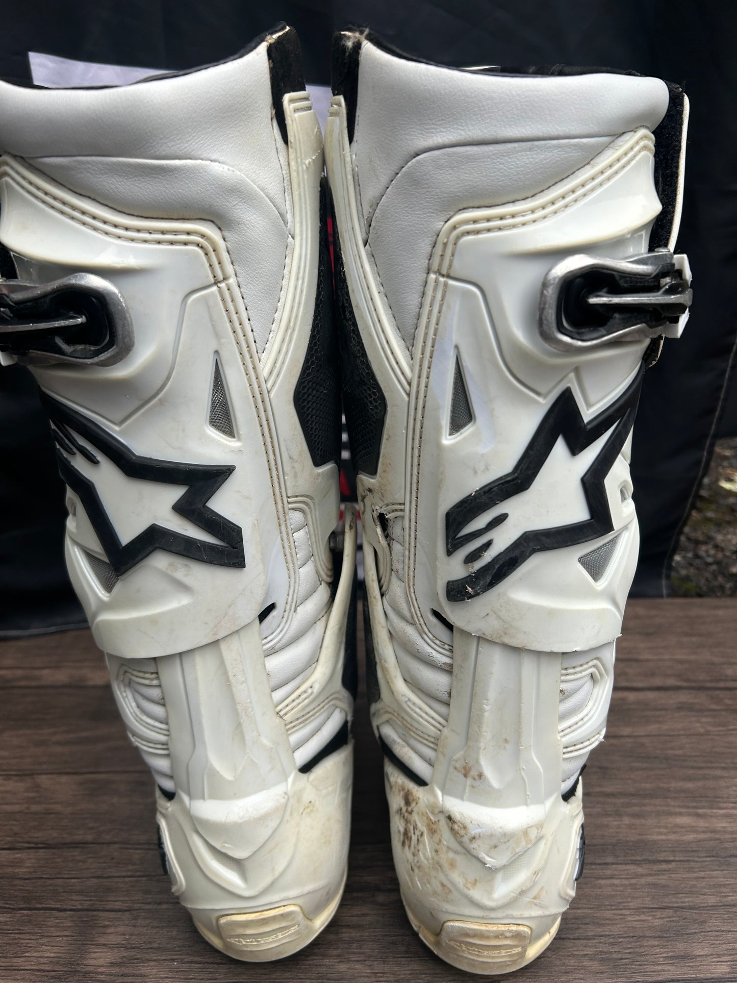 alpinestars tech 10 uk8