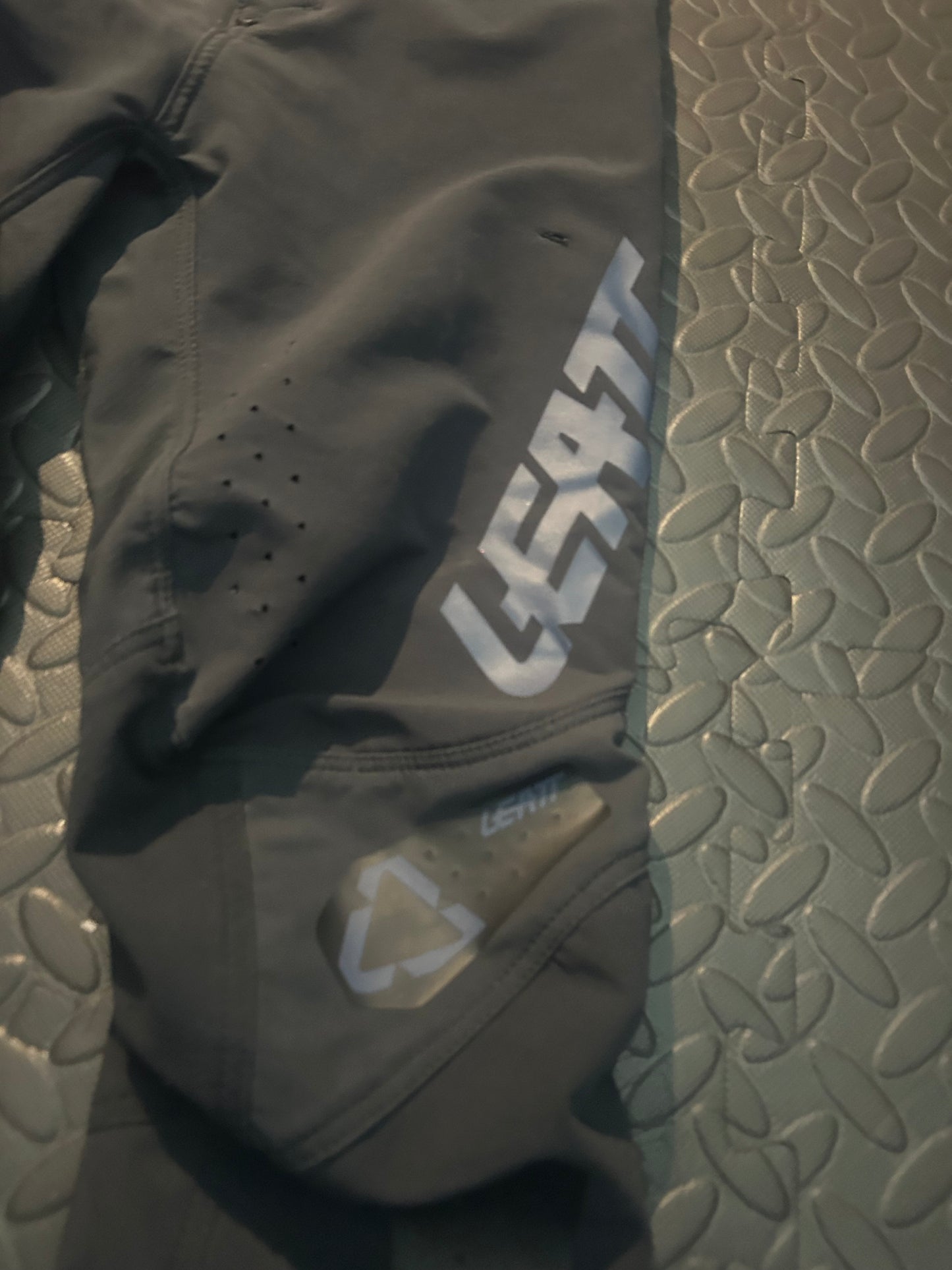 Leatt mtb pants 24”