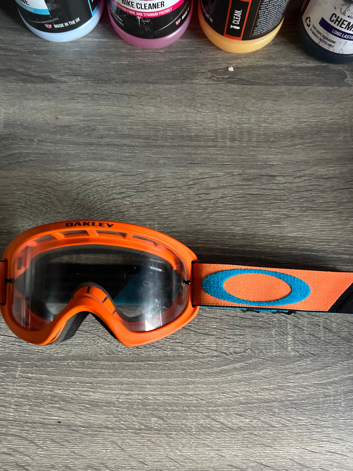 youth oakley o frame goggles - used