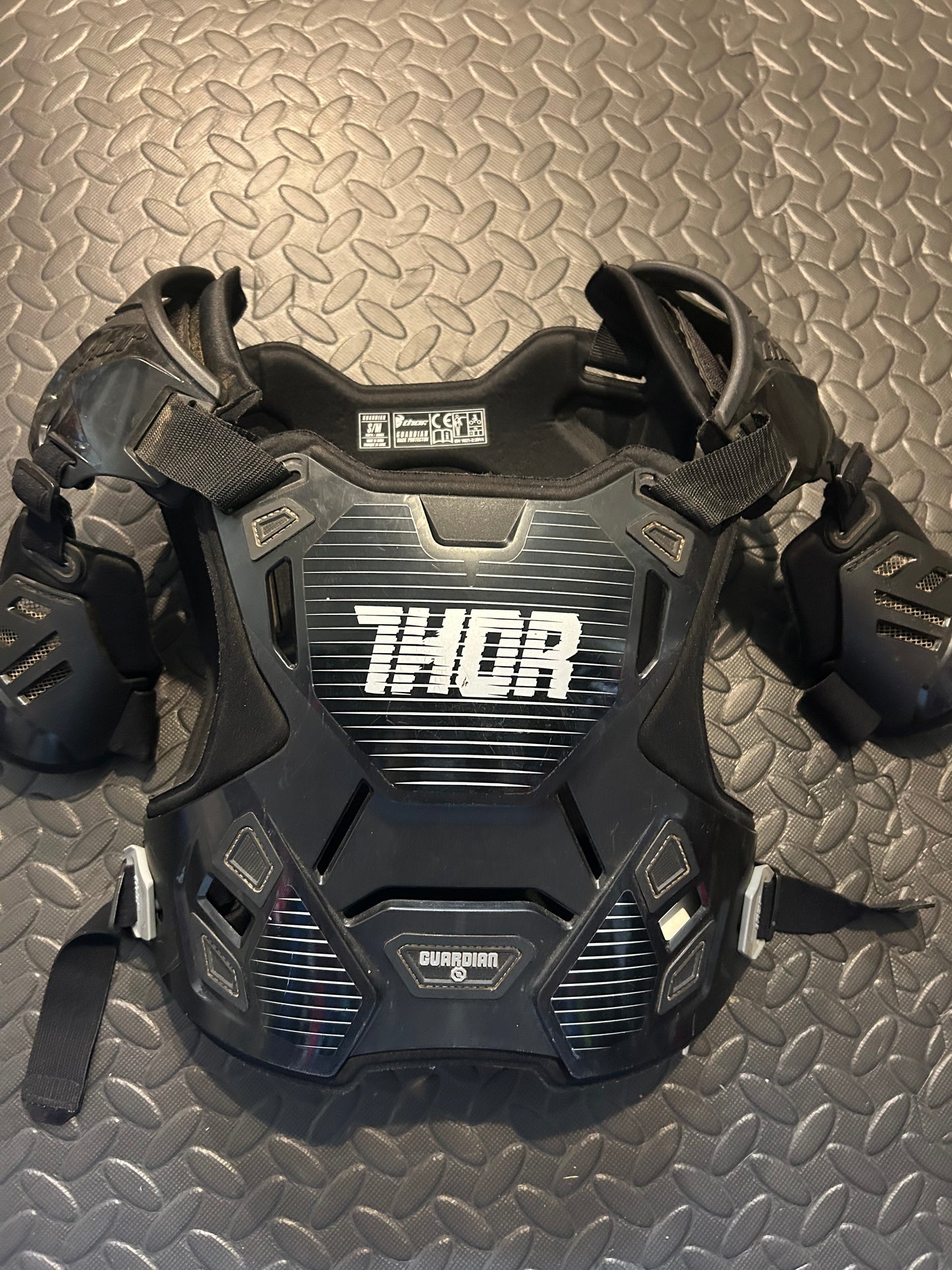 Thor chest protector YS/YM