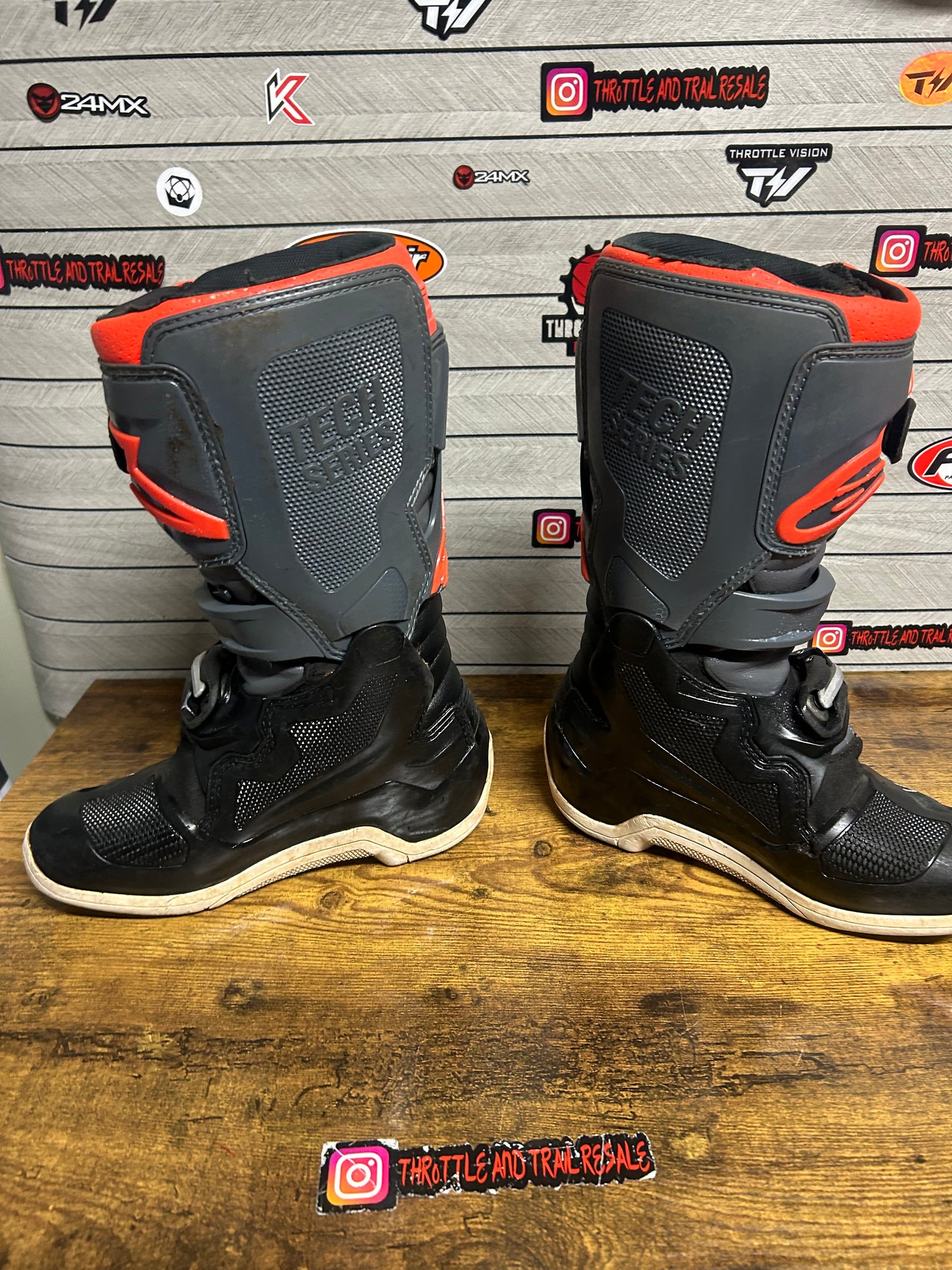 alpinestars tech 7s uk2