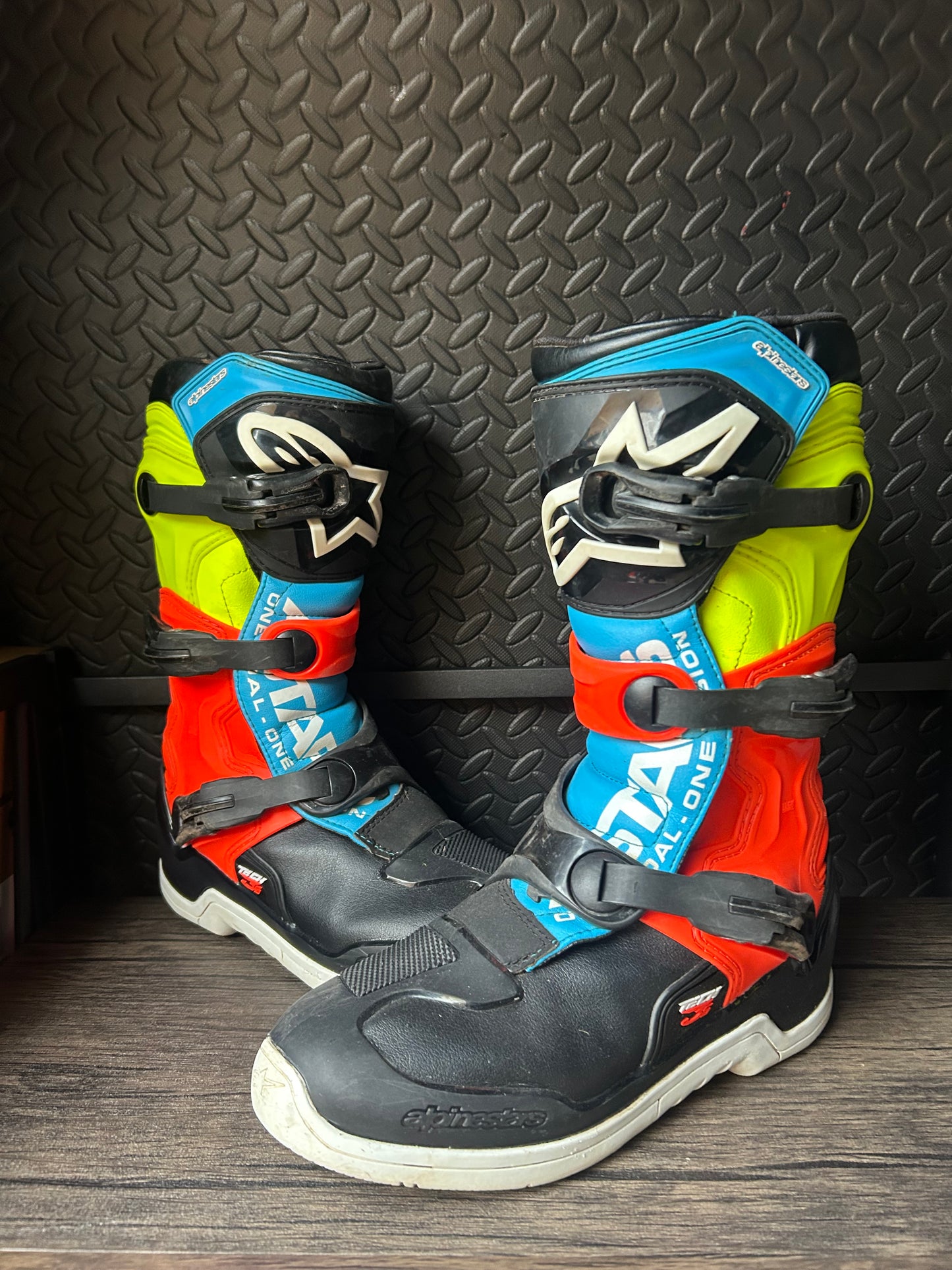 Alpinestars Tech 3s UK7