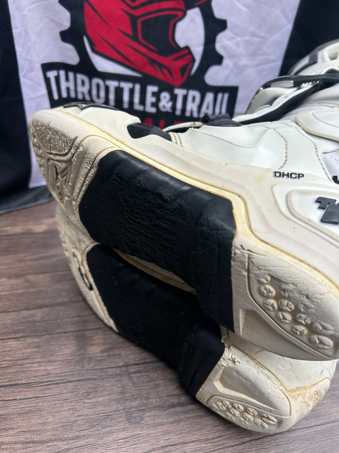 alpinestars tech 10 uk8