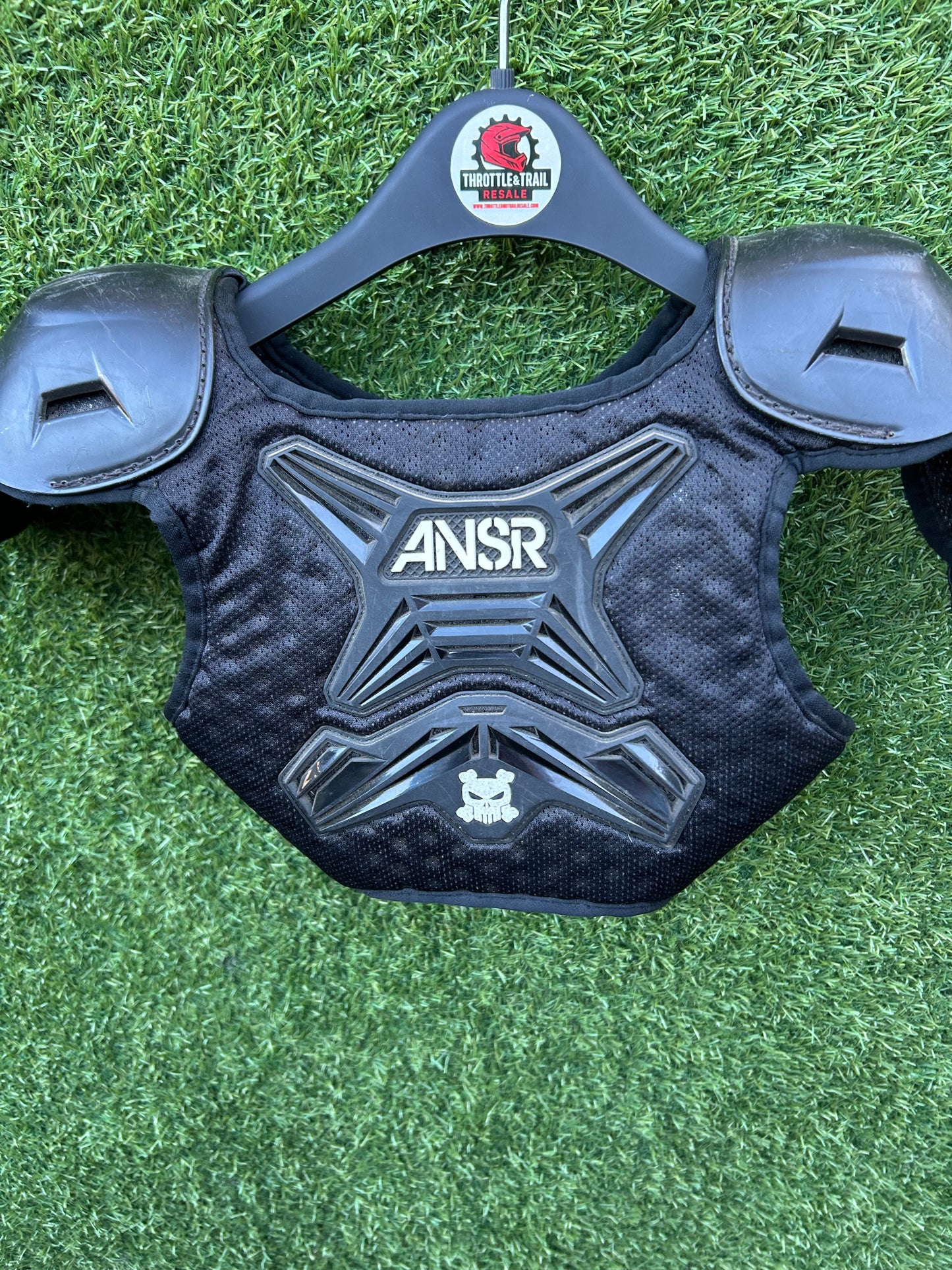 answer roost guard ym/l