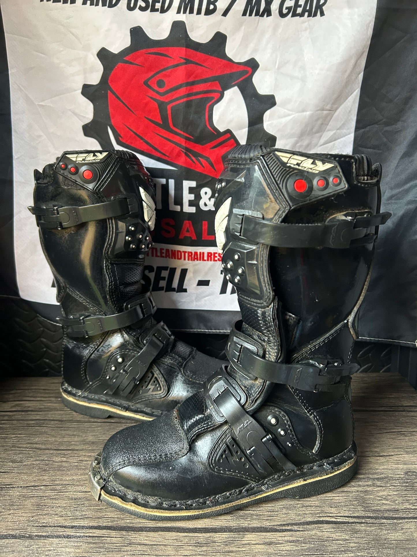 fly boots uk1