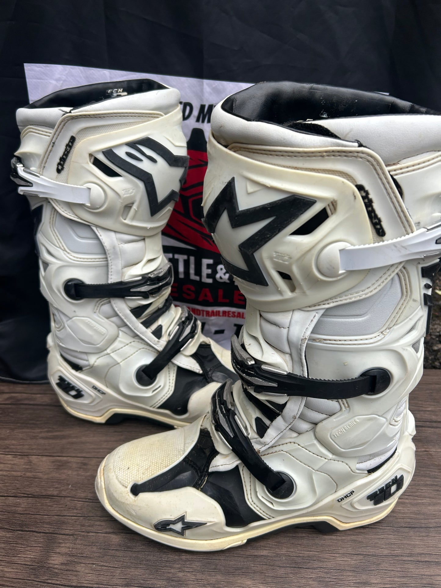 alpinestars tech 10 uk8