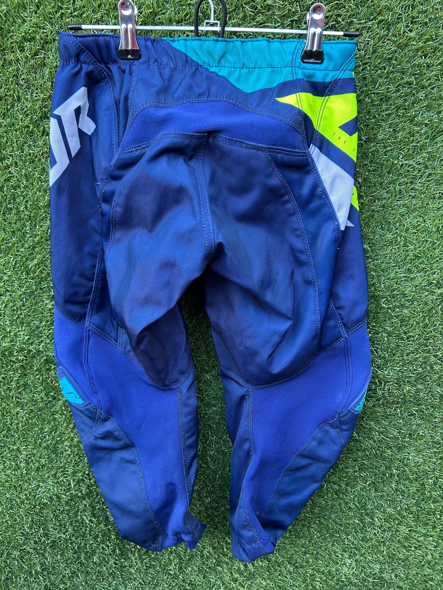 thor pants 24"