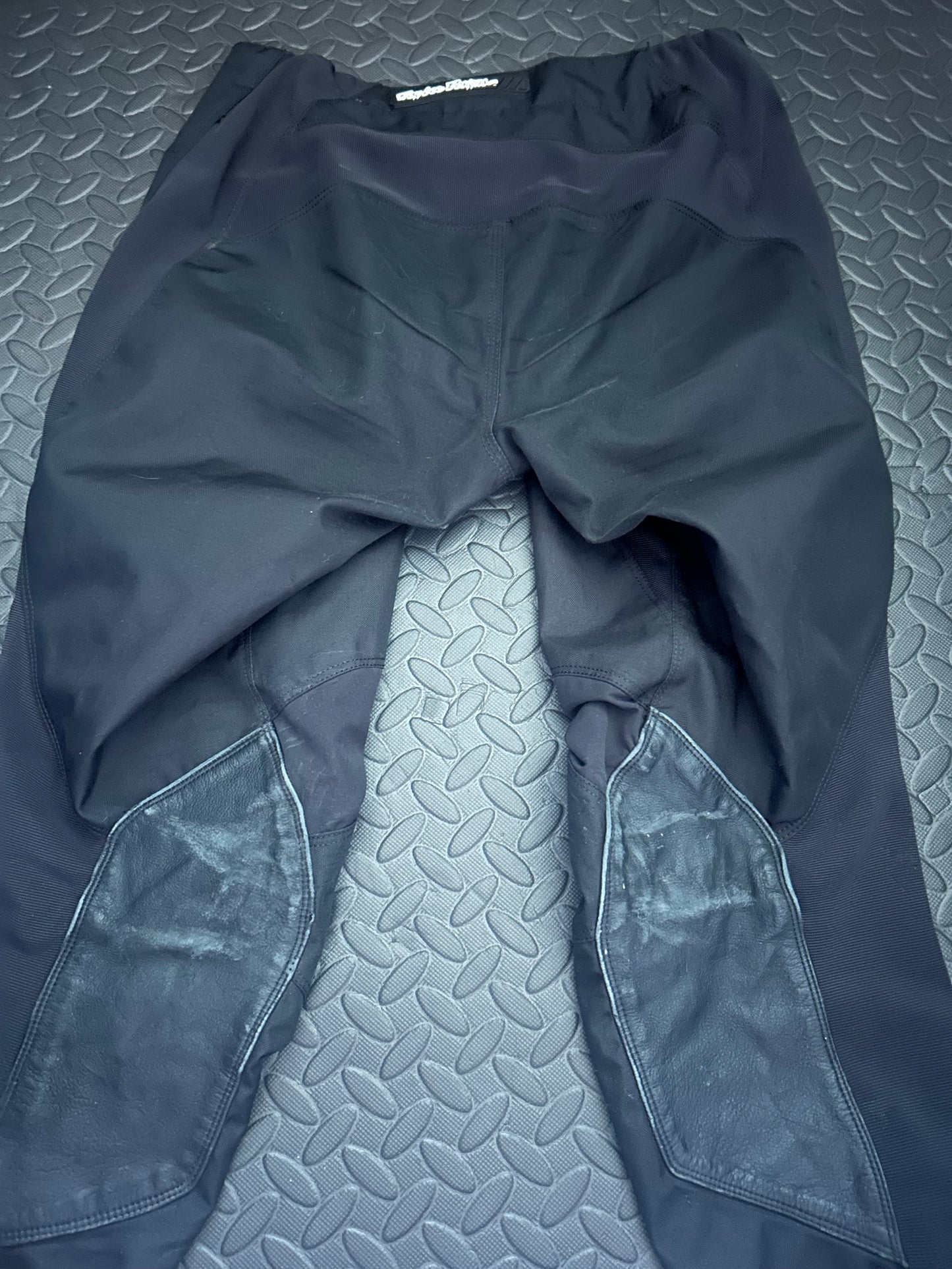 Troy Lee designs pants 32”