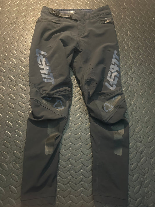Leatt mtb pants 24”