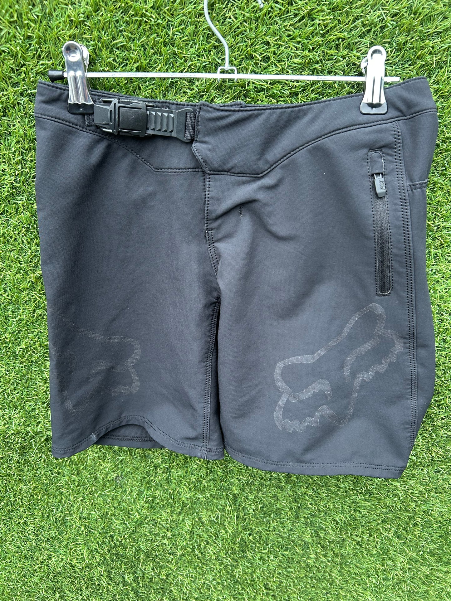 fox shorts 24"